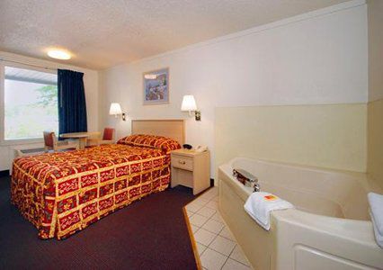 Austin Town Inn Austintown Zimmer foto